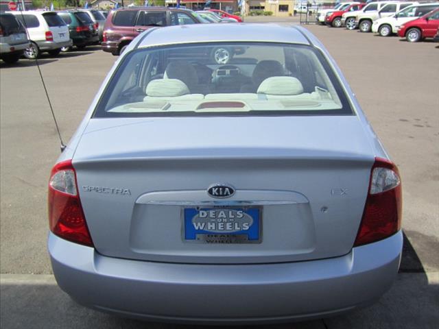 Kia Spectra 2004 photo 7