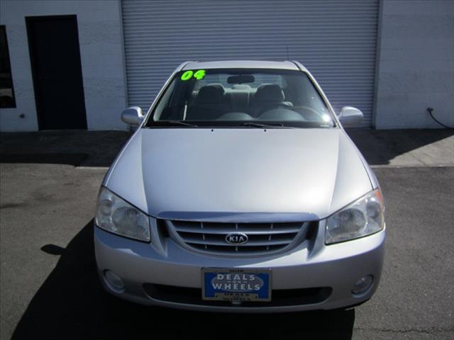 Kia Spectra 2004 photo 8