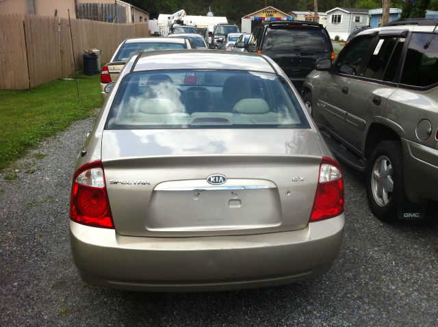 Kia Spectra 2005 photo 1