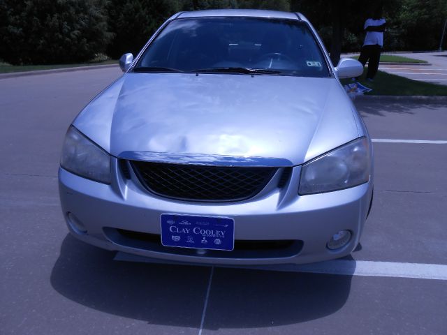 Kia Spectra 2005 photo 1