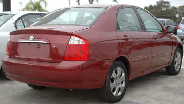 Kia Spectra 2005 photo 1