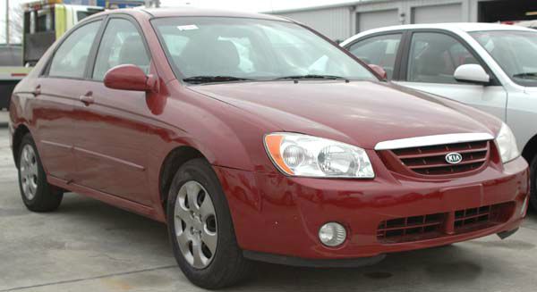 Kia Spectra 2005 photo 2