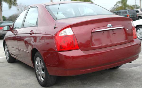 Kia Spectra 2005 photo 3