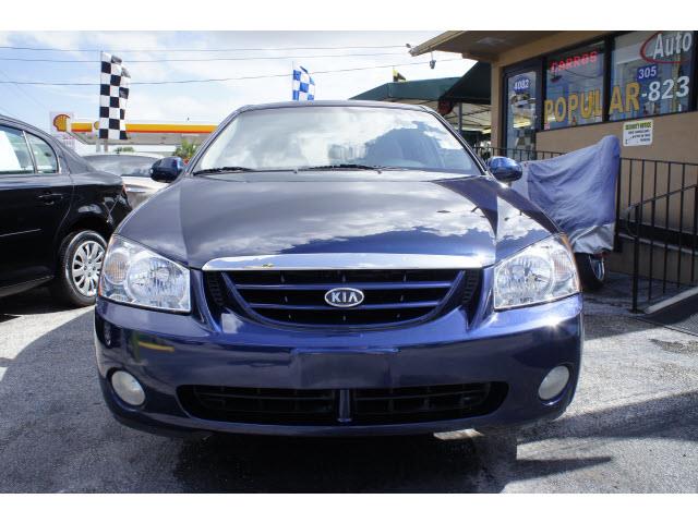 Kia Spectra 2005 photo 2