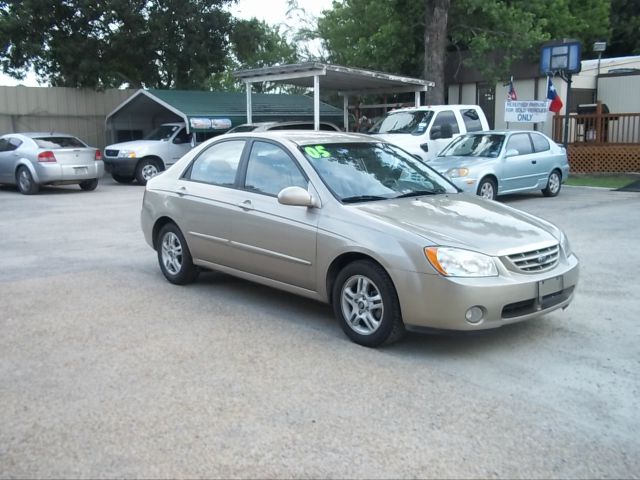 Kia Spectra 2005 photo 20