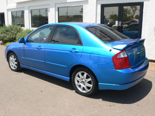 Kia Spectra 2005 photo 1