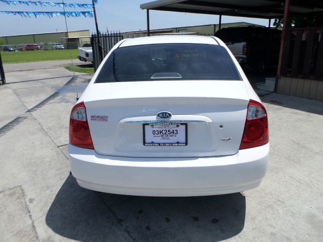 Kia Spectra 2005 photo 1