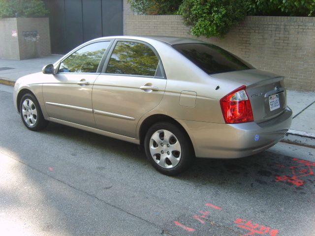 Kia Spectra 2005 photo 1