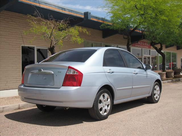 Kia Spectra 2005 photo 1