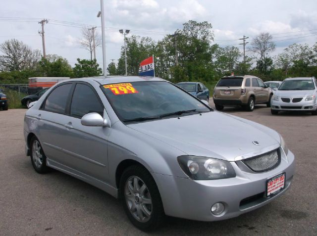 Kia Spectra 2005 photo 1