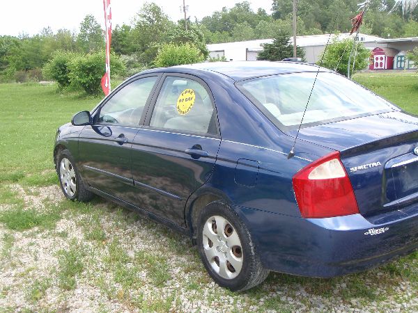 Kia Spectra 2006 photo 3