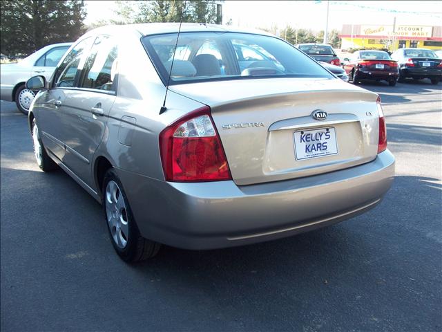 Kia Spectra 2006 photo 3