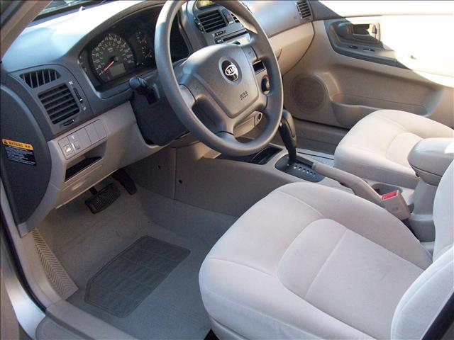 Kia Spectra 2006 photo 4