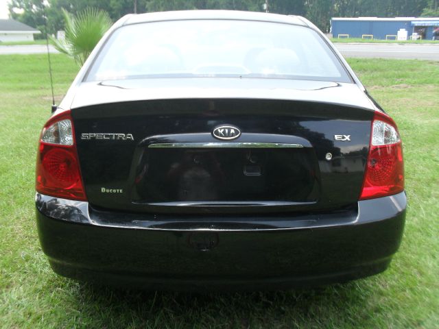 Kia Spectra 2006 photo 4