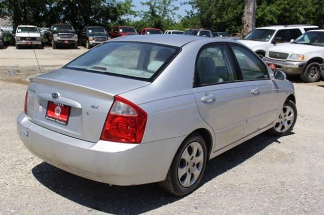 Kia Spectra 2006 photo 4