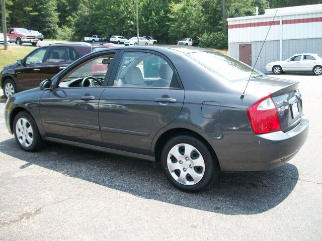 Kia Spectra 2006 photo 2