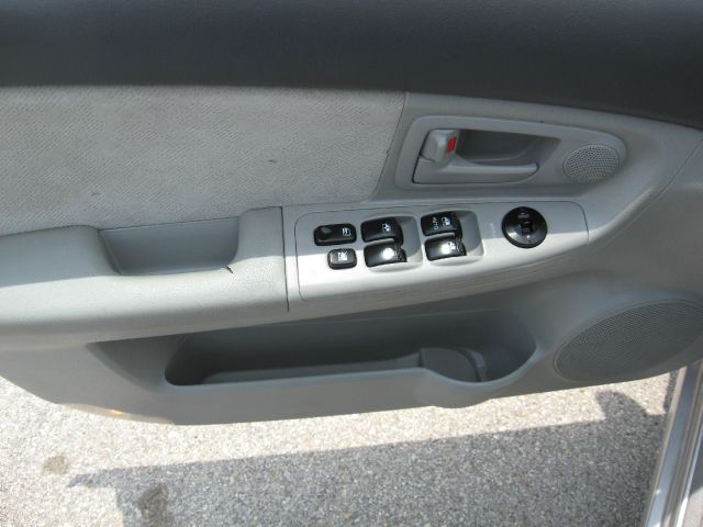 Kia Spectra 2006 photo 24