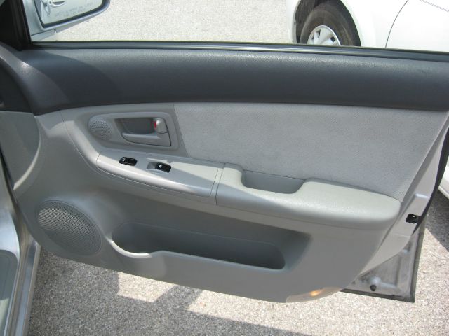 Kia Spectra 2006 photo 28