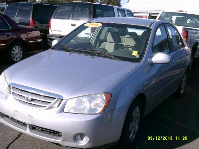 Kia Spectra 2006 photo 2