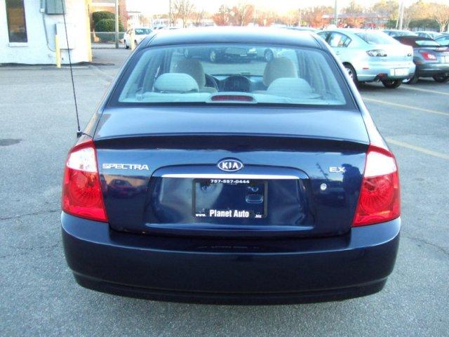 Kia Spectra 2006 photo 4