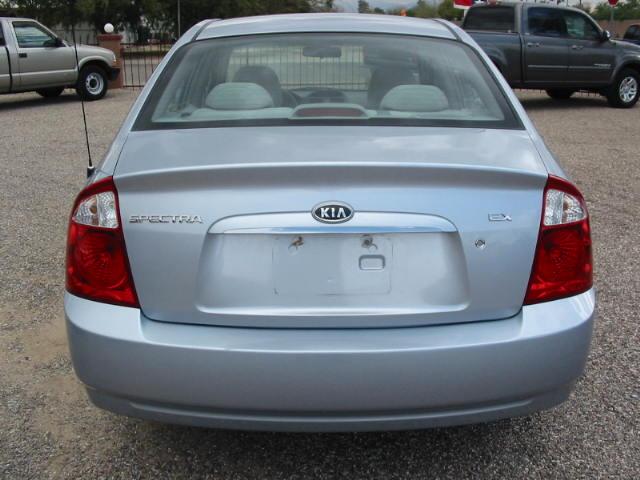 Kia Spectra 2006 photo 3