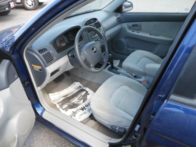 Kia Spectra 2006 photo 2