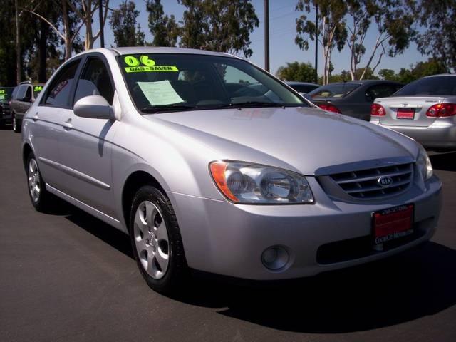 Kia Spectra Open-top Sedan