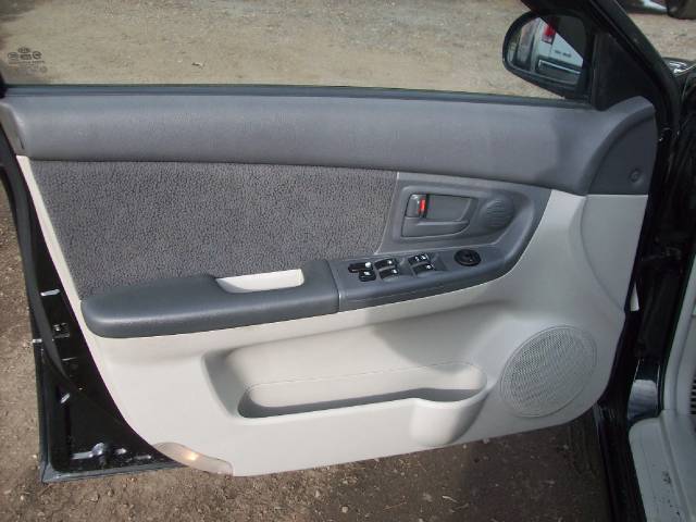 Kia Spectra 2006 photo 2