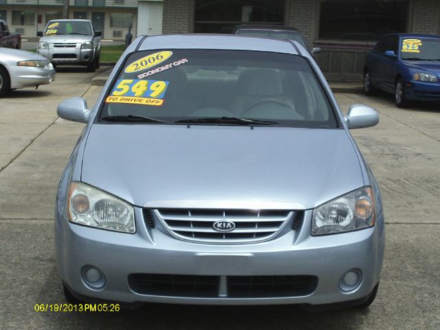 Kia Spectra 2006 photo 2