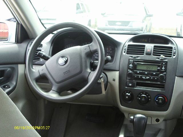 Kia Spectra 2006 photo 4