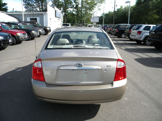 Kia Spectra 2006 photo 1