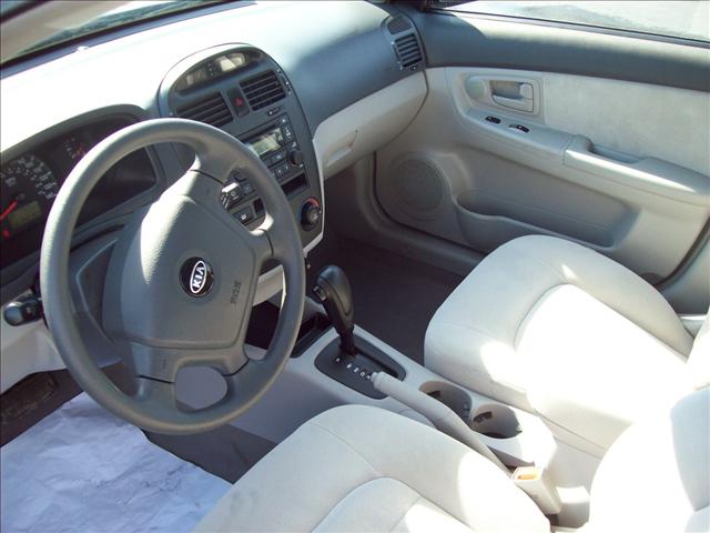 Kia Spectra 2006 photo 2