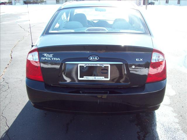 Kia Spectra 2006 photo 4