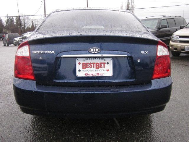 Kia Spectra 2006 photo 3