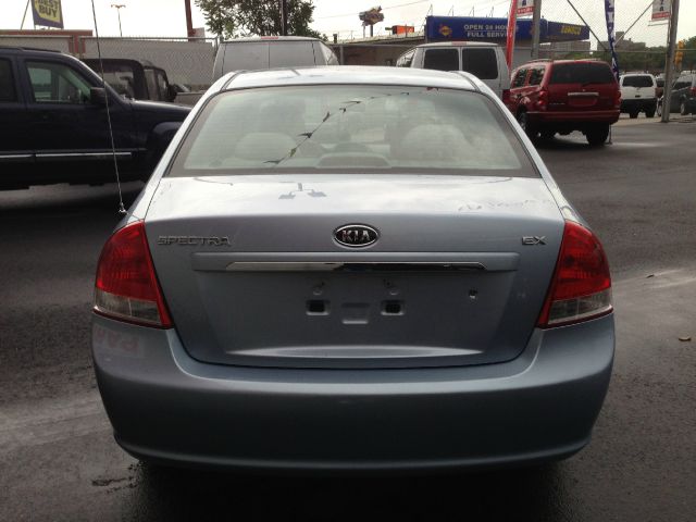 Kia Spectra 2007 photo 11