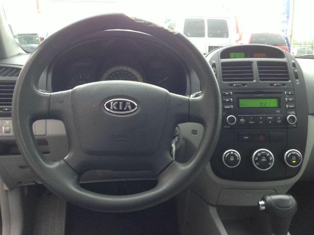 Kia Spectra 2007 photo 22