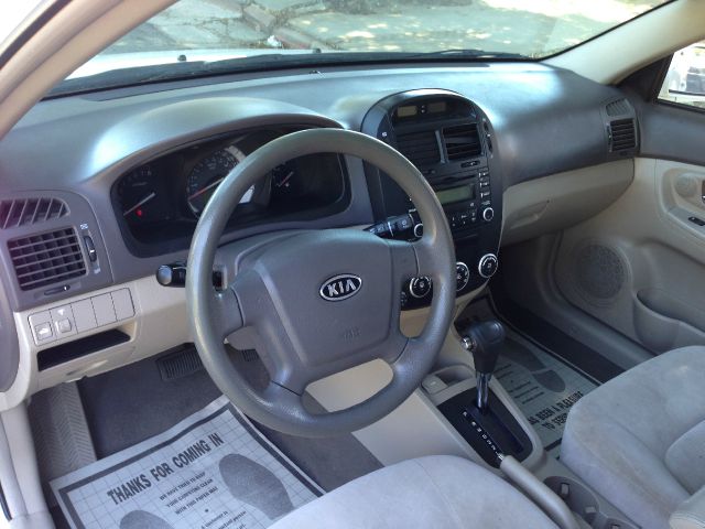 Kia Spectra 2007 photo 11