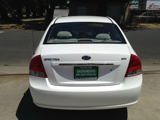 Kia Spectra 2007 photo 14