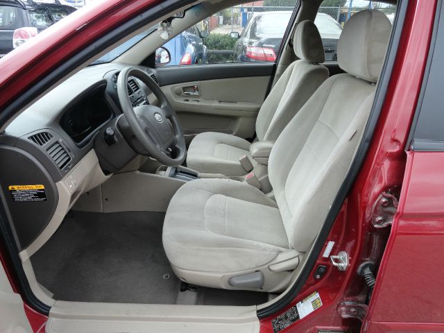 Kia Spectra 2008 photo 10