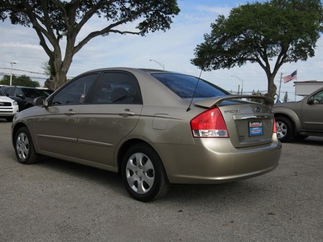 Kia Spectra 2008 photo 2