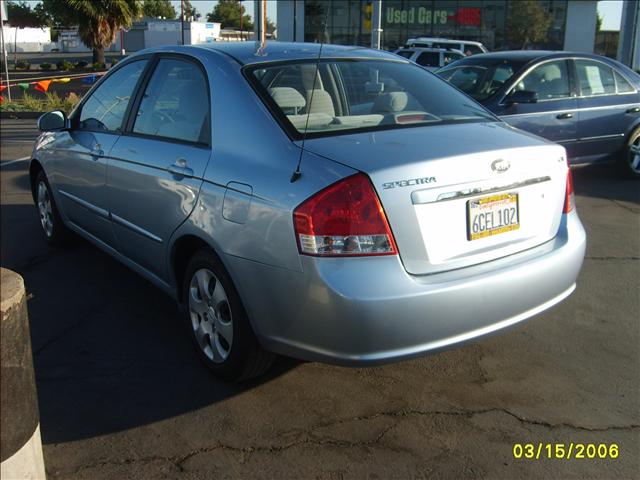 Kia Spectra 2008 photo 3