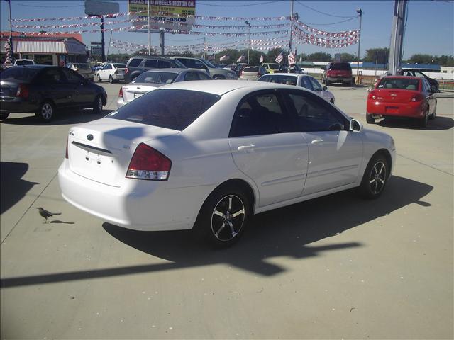 Kia Spectra 2008 photo 2