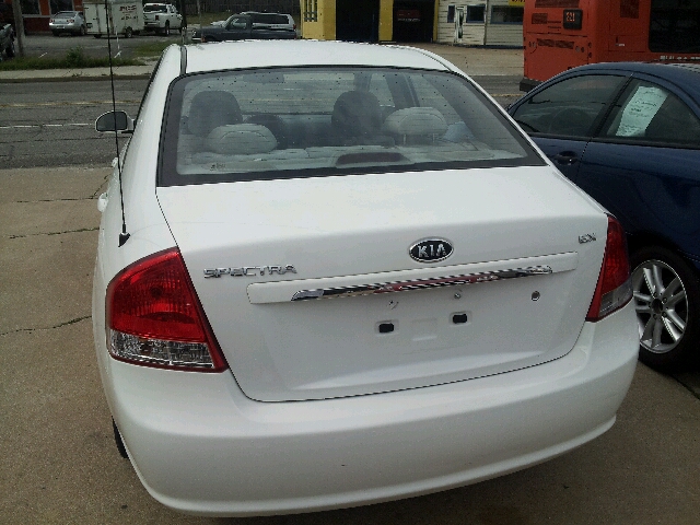 Kia Spectra 2008 photo 2