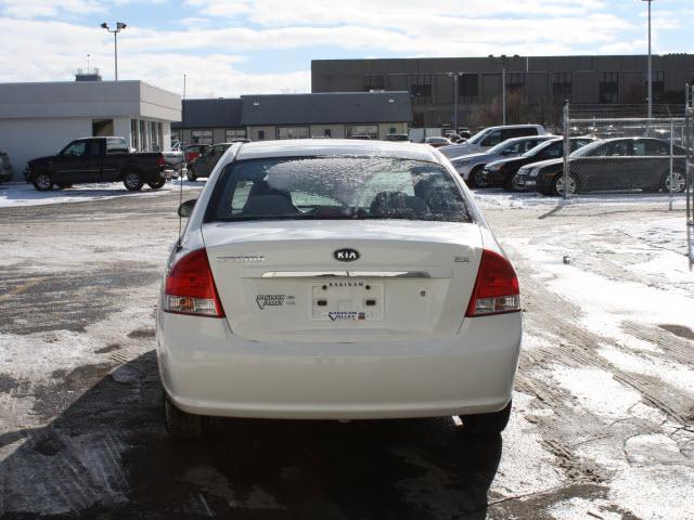 Kia Spectra 2009 photo 2