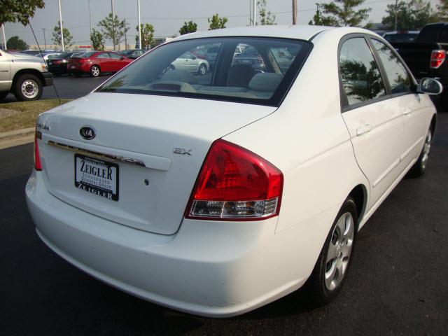 Kia Spectra 2009 photo 4