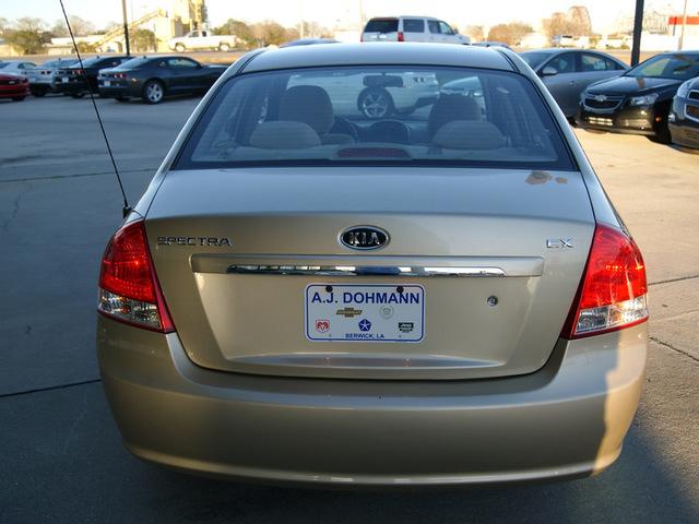 Kia Spectra 2009 photo 3