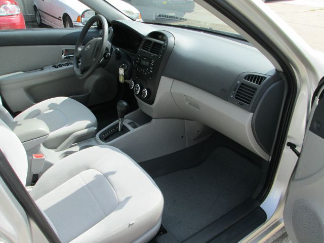 Kia Spectra 2009 photo 11