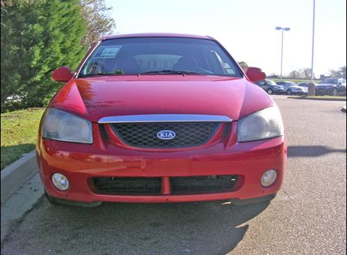 Kia Spectra5 2005 photo 4