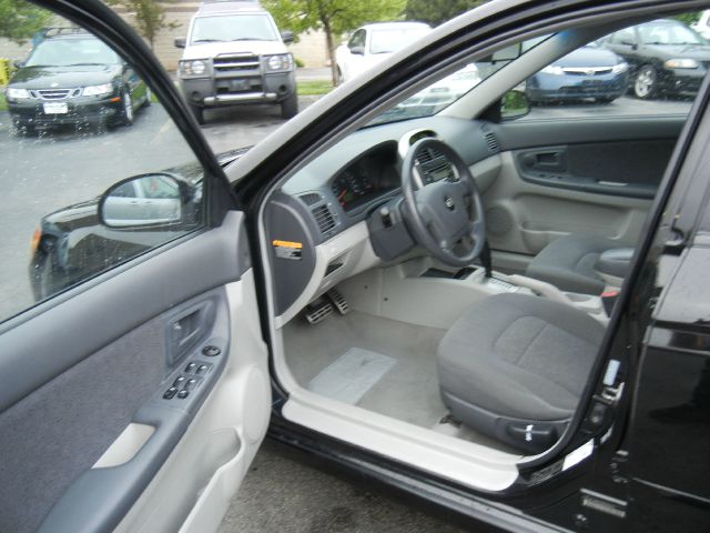 Kia Spectra5 2005 photo 10