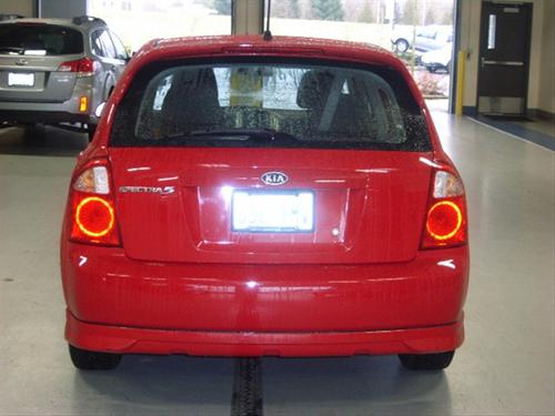 Kia Spectra5 2005 photo 3